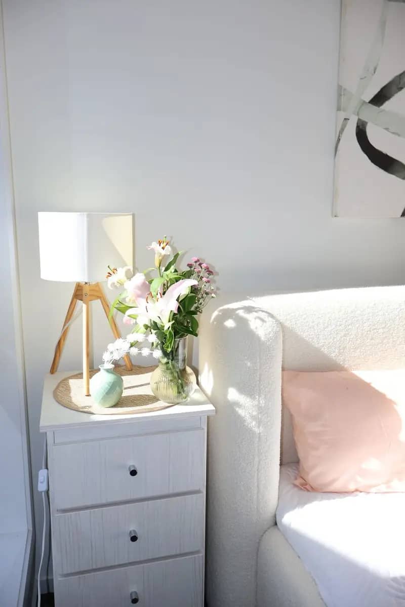 Đèn ngủ phòng khách sạn cao cấp