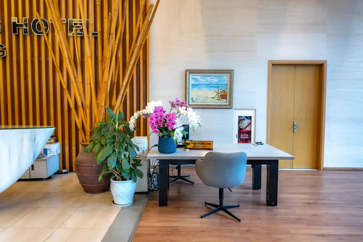 Đèn Decor Đà Nẵng — Vải Lụa & Linen Cho Khách Sạn Resort Biển 2026 | Kaha® — ảnh minh họa