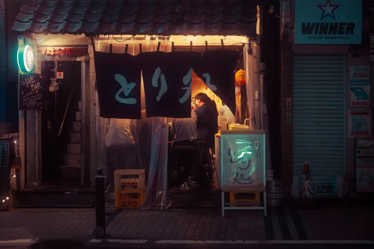 Đèn Sushi Bar — Chiếu Sáng Quầy Bar Sushi Nhật Đúng Chuẩn 2026 — ảnh minh họa