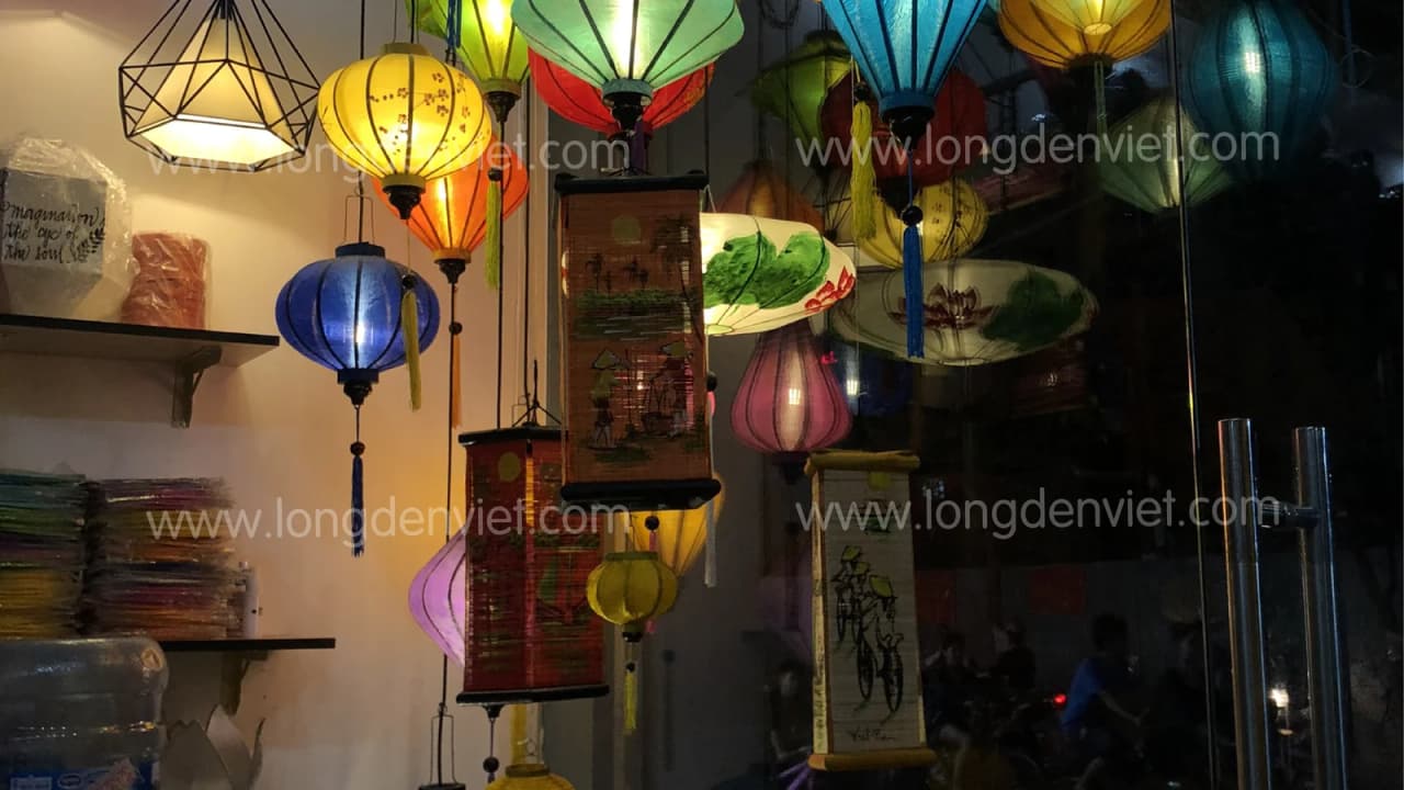 Lồng Đèn Hội An Trang Trí Showroom Nội Thất — Phong Cách Truyền Thống — KAHA xưởng đèn lồng Hội An TP.HCM