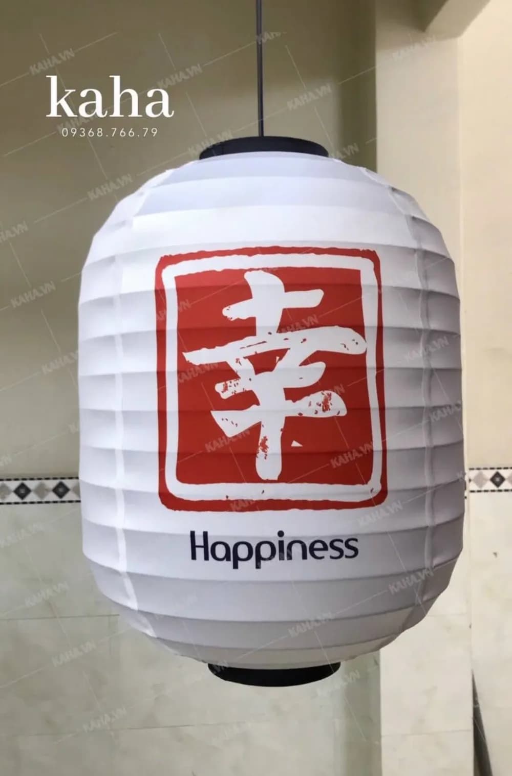 đèn lồng nhật bản tròn lớn in chữ kanji hạnh phúc treo quán kaha