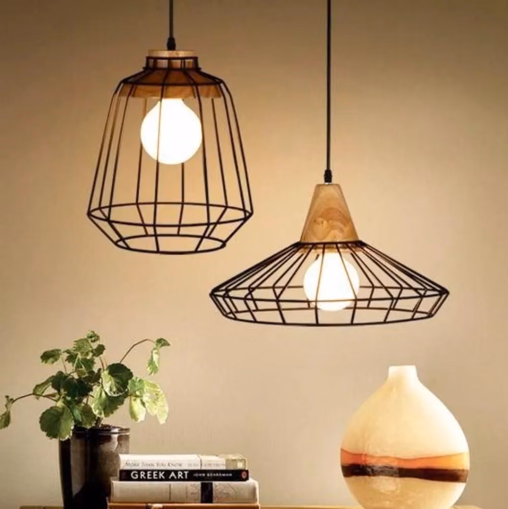 Khung sắt phong cách industrial phối đầu gỗ cho đèn vải trang trí