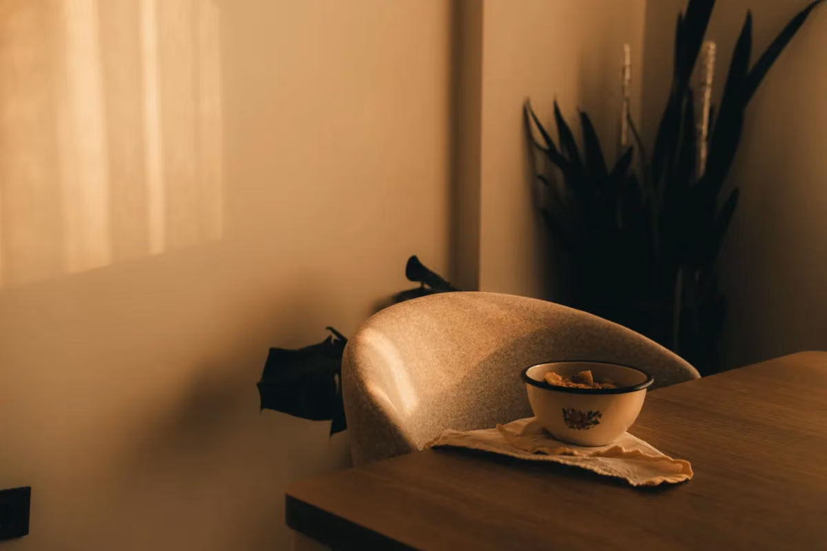 Decor Homestay Cao Cấp — Đèn Vải & Nội Thất B2B — ảnh minh họa