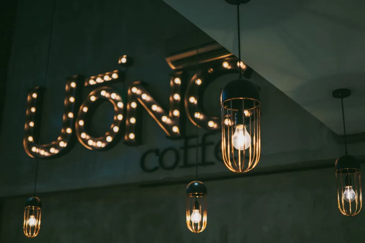 Đèn Trang Trí Nhà Hàng Cafe Tại Hải Phòng — Gia Công B2B KAHA | Thiết Kế Cao Cấp — ảnh minh họa
