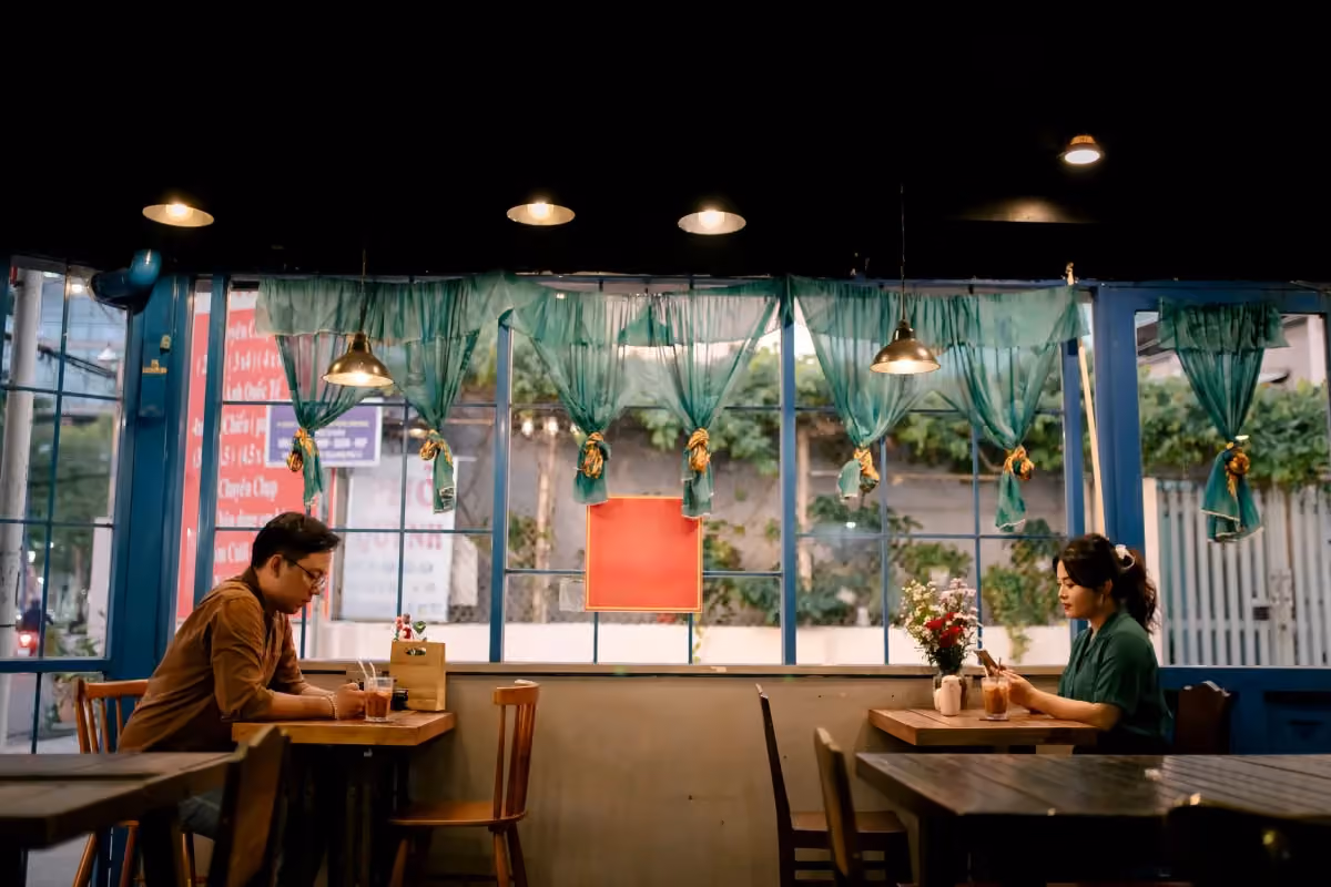 Đèn Trang Trí Nhà Hàng Cafe Tại Thái Nguyên — ảnh minh họa