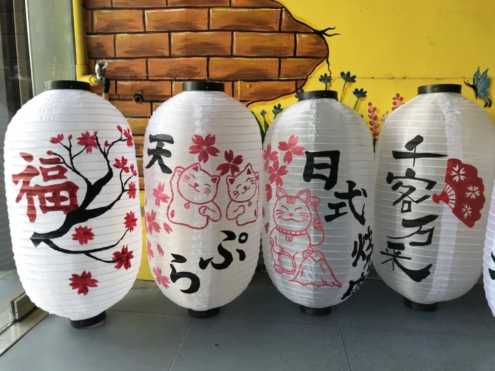 đèn vẽ tranh hoa sakura mèo may mắn bộ 4 lồng đèn nhật kaha