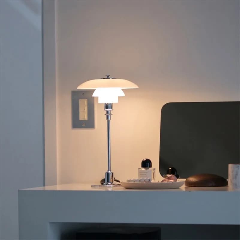 Đèn bàn chrome chụp thủy tinh trắng đục 3 tầng KH-DB182 Đèn bàn chrome chụp thủy tinh trắng đục 3 tầng KH-DB182