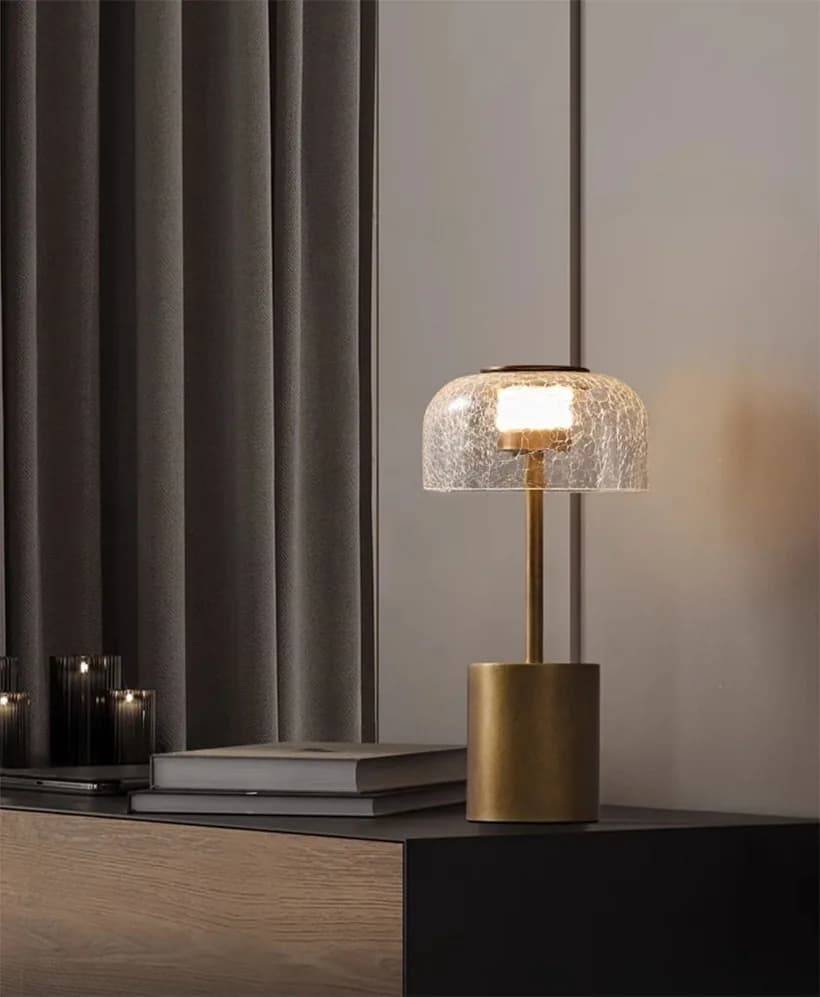 Đèn để bàn nhỏ chụp thủy tinh rạn thân vàng cổ KH-DB144 Đèn để bàn nhỏ chụp thủy tinh rạn thân vàng cổ KH-DB144