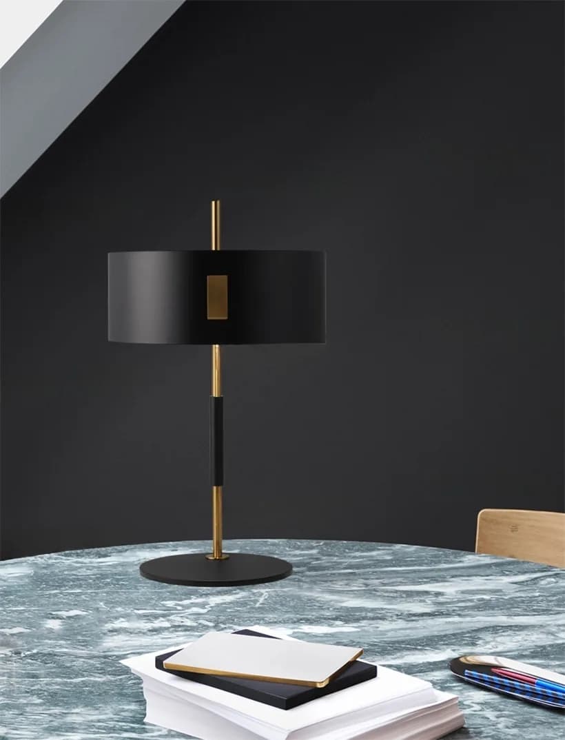 Đèn để bàn trụ đen vàng chụp trống kim loại 51cm KH-DB198 Đèn để bàn trụ đen vàng chụp trống kim loại 51cm KH-DB198
