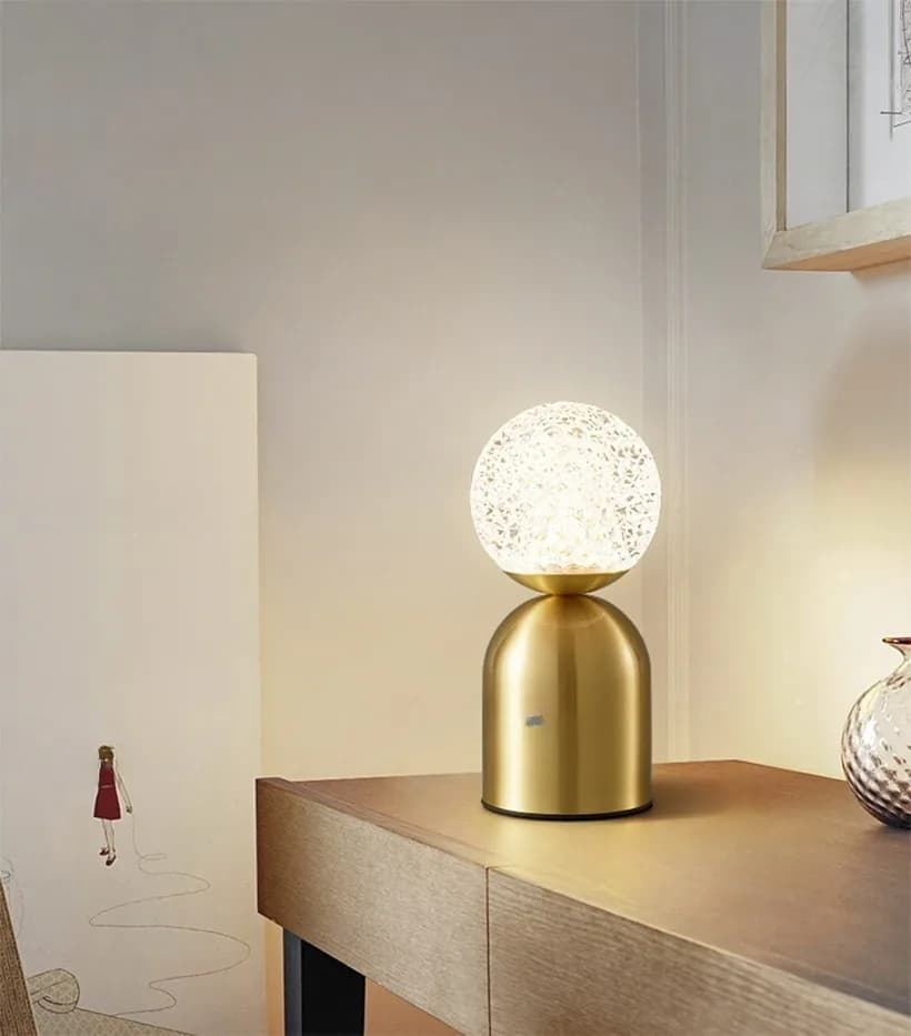 Đèn ngủ để bàn pin sạc cầu kim cương thân chuông vàng KH-DB169 Đèn ngủ để bàn pin sạc cầu kim cương thân chuông vàng KH-DB169